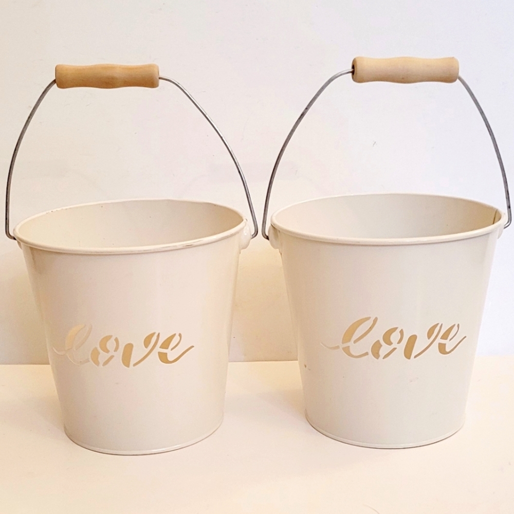 2pk Love Buckets